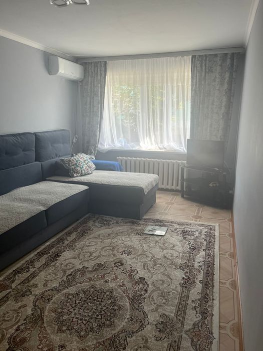 Продам 3-х комнатную квартиру в центре