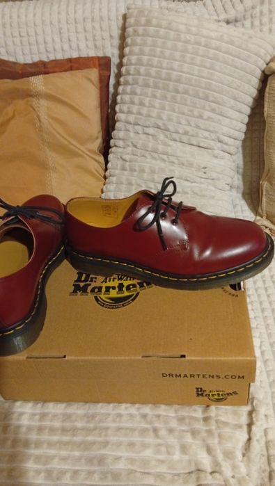 N.42 Обувки Dr. Martens - кaто чисто нови