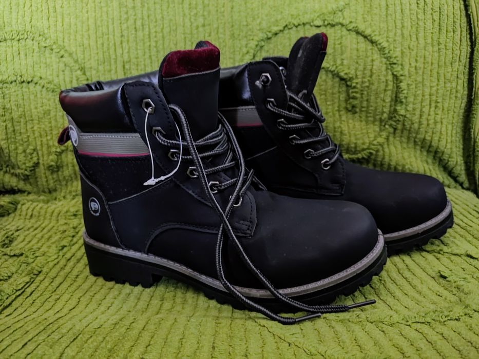 Дамски боти с връзки 38размер