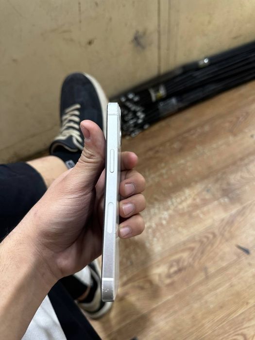 Iphone 13 bor karobka dakumenti bor