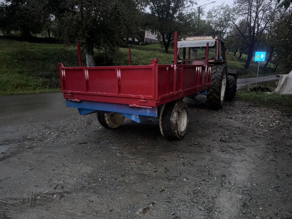 Remorca basculabila