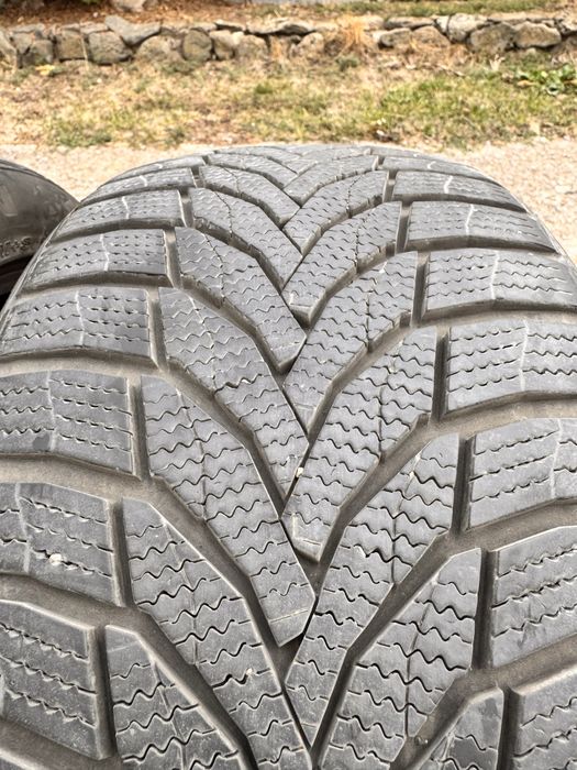 Зимни гуми 225 50 18 Nexen 4бр.