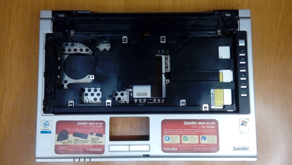 Поддон TOSHIBA Satellite M55-S139