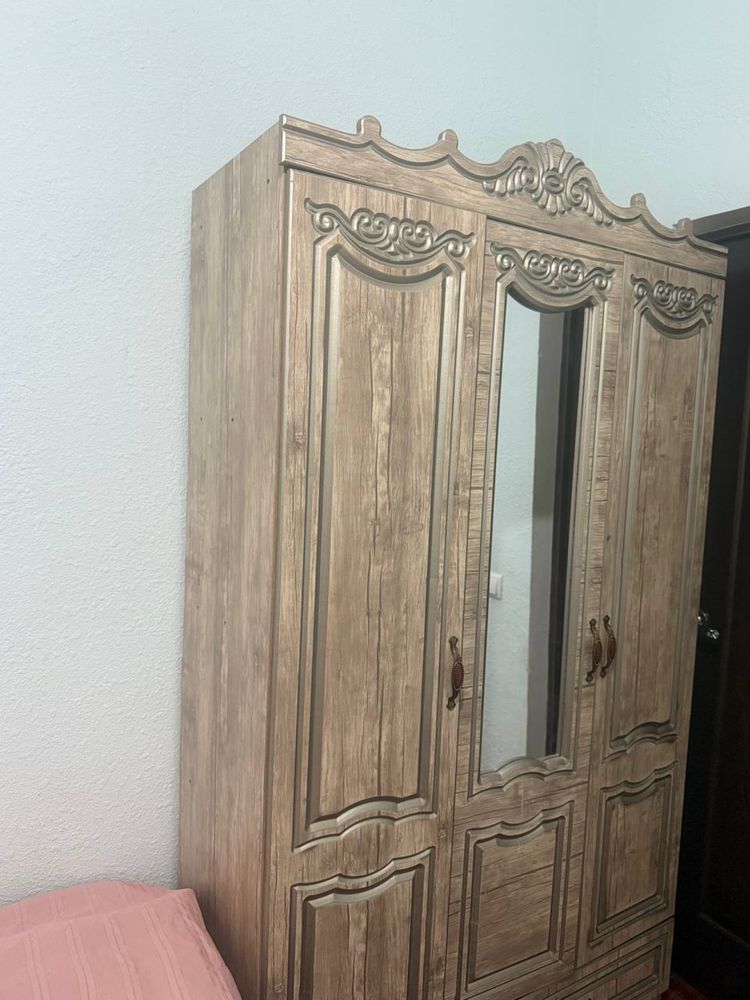 Spalniy mebel sotiladi