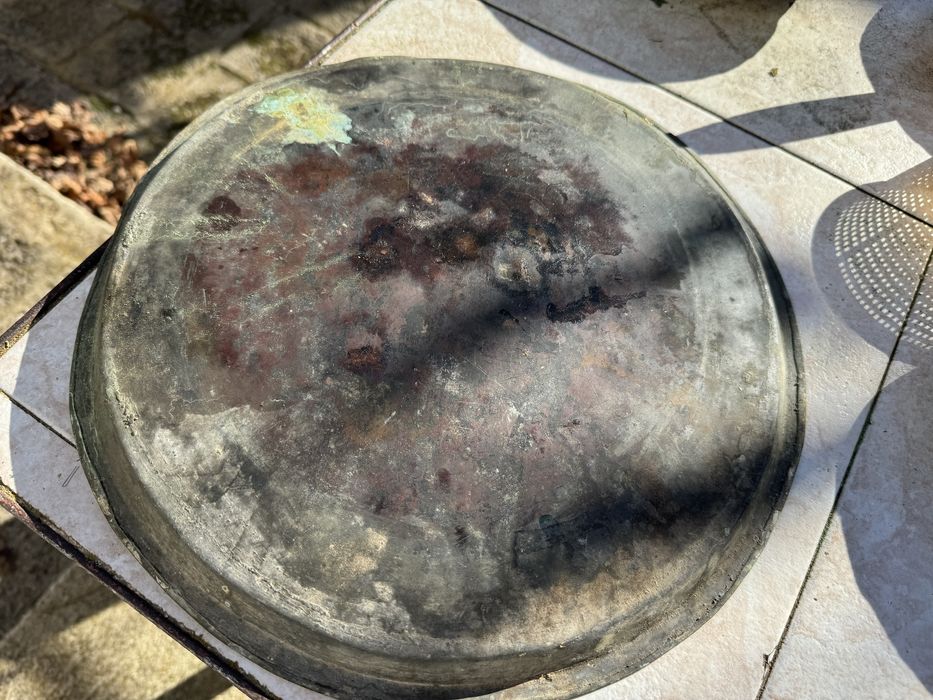 Стари медни военни паници за храна и медна табла