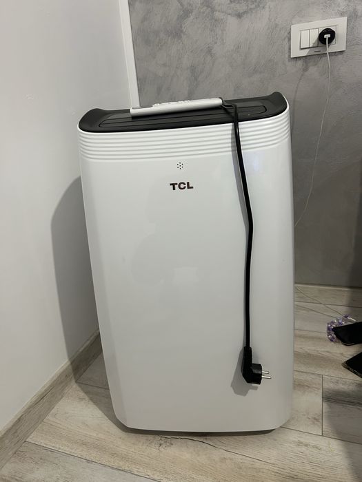 Aer conditionat portabil inca in garantie