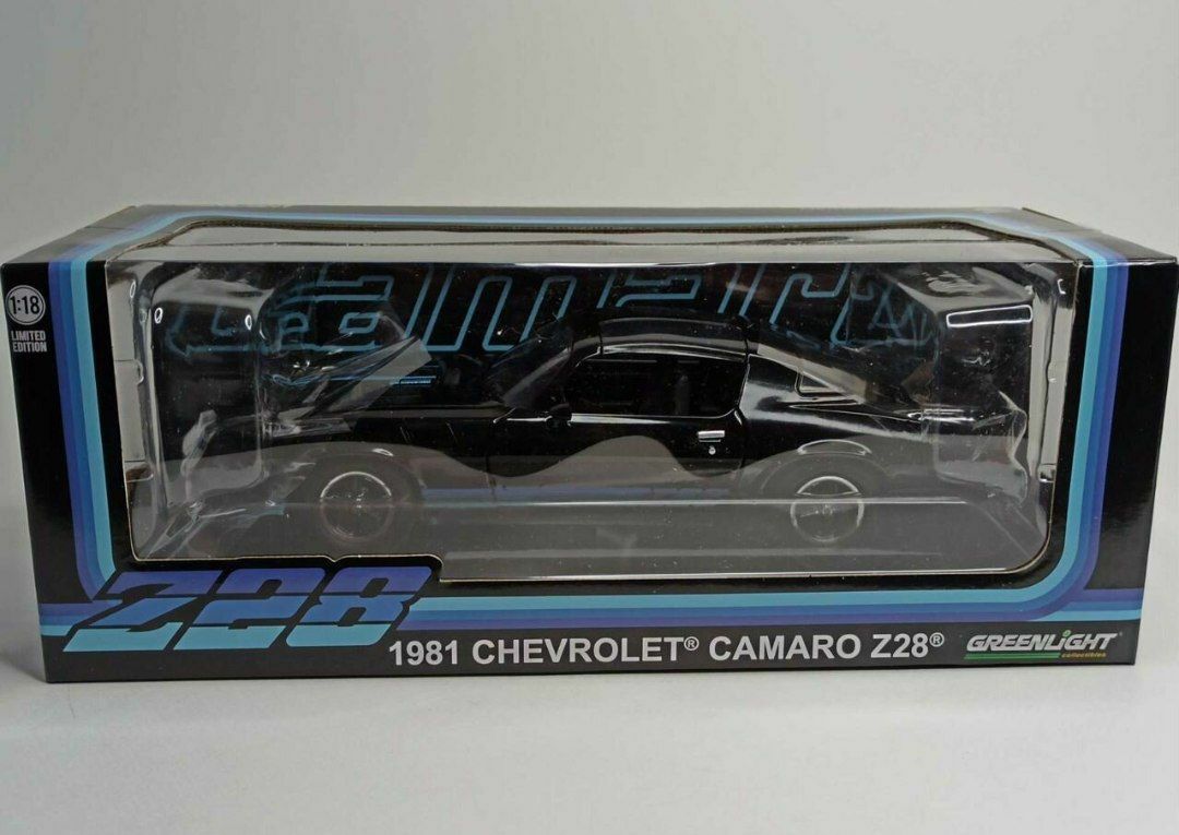 Модель Chevrolet Camaro Z28 1981 масштаб 1:18