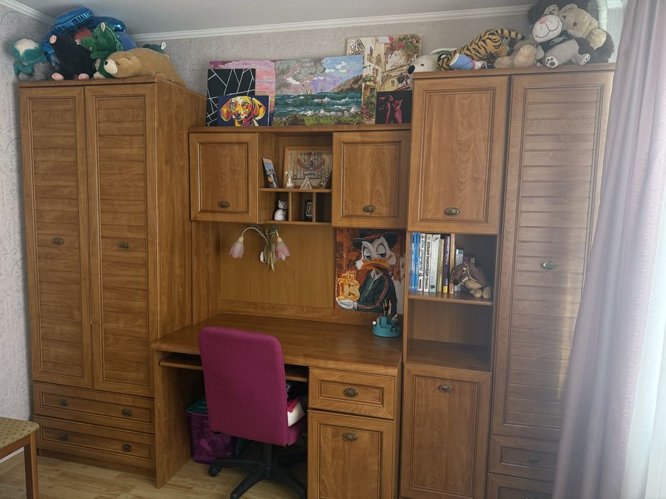 Продам гарнитур.