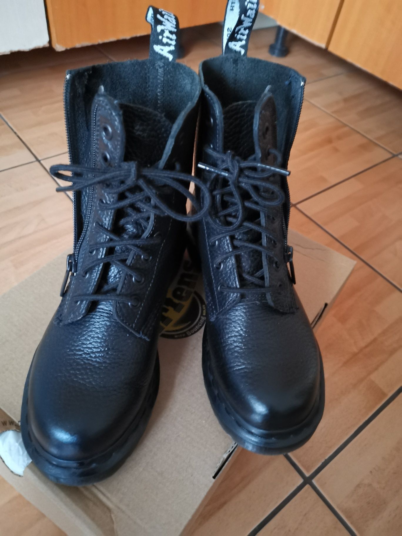 Dr Martens nr 36