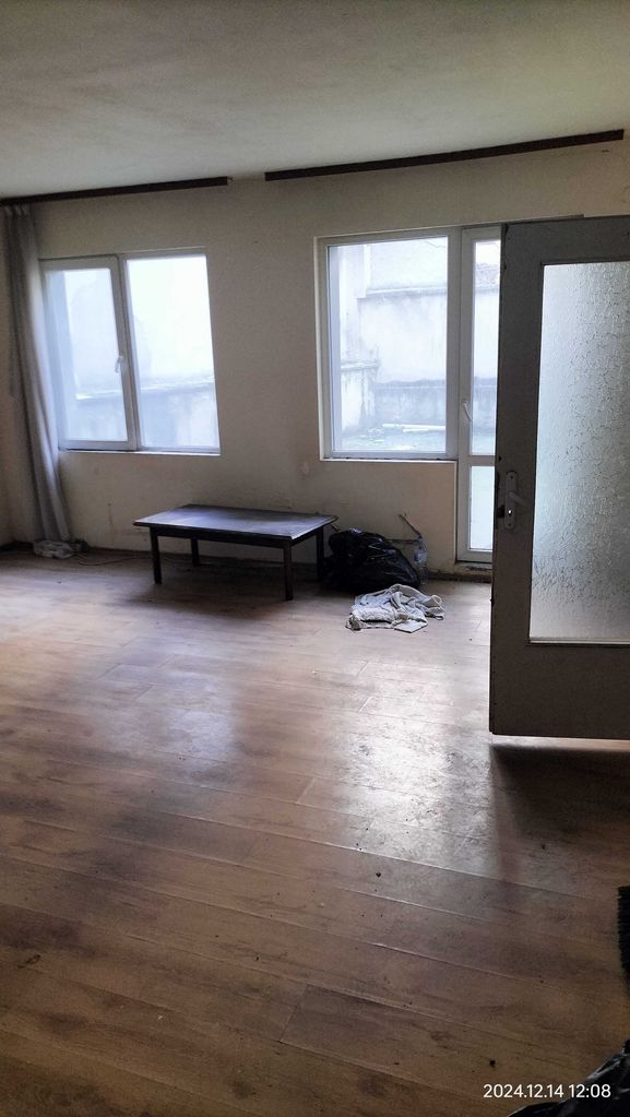 Продава се Многостаен апартамент в Варна, Операта - 150 кв.м за 2427 €/кв.м - Снимка #3