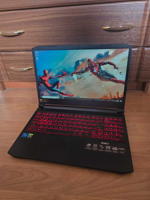 Acer Nitro 5 игровой ноутбук в идеальном состоянии