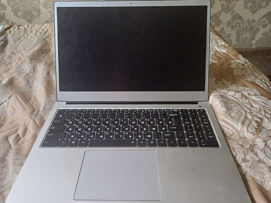 Продам ноутбук Yepo core i7