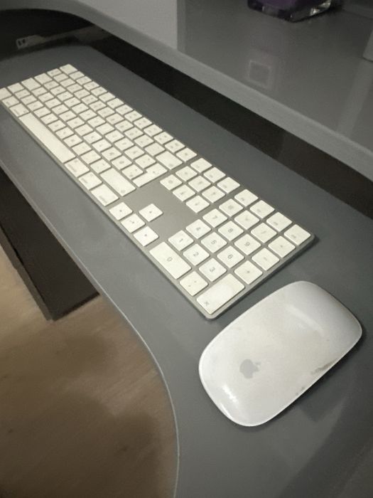 Vand iMac i 7 procesor 4,2 Gh grafica Radeon Pro 575 4 g