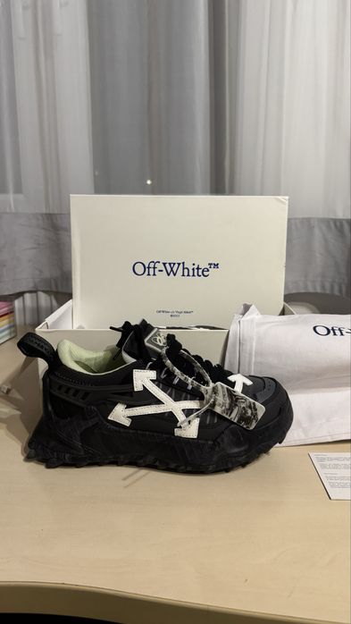 Off-White ODSY Black