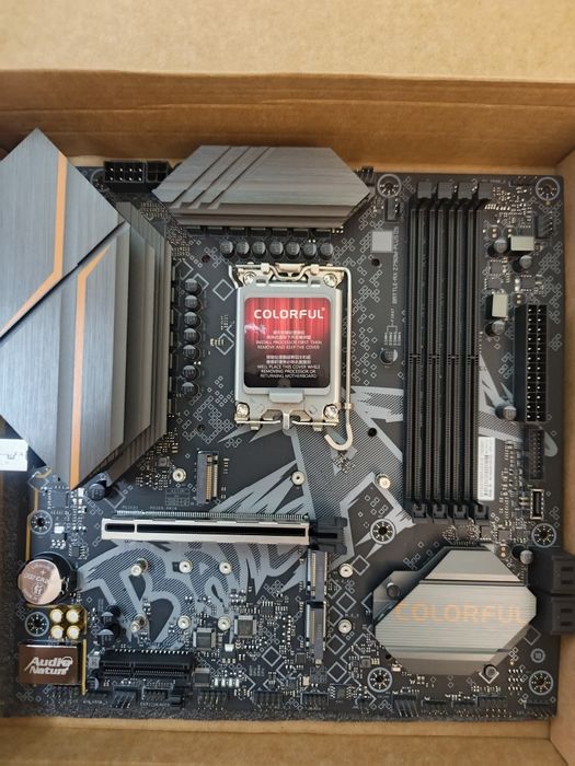 Комплект ‎i5 13600kf + colorful z790m-plus ddr5