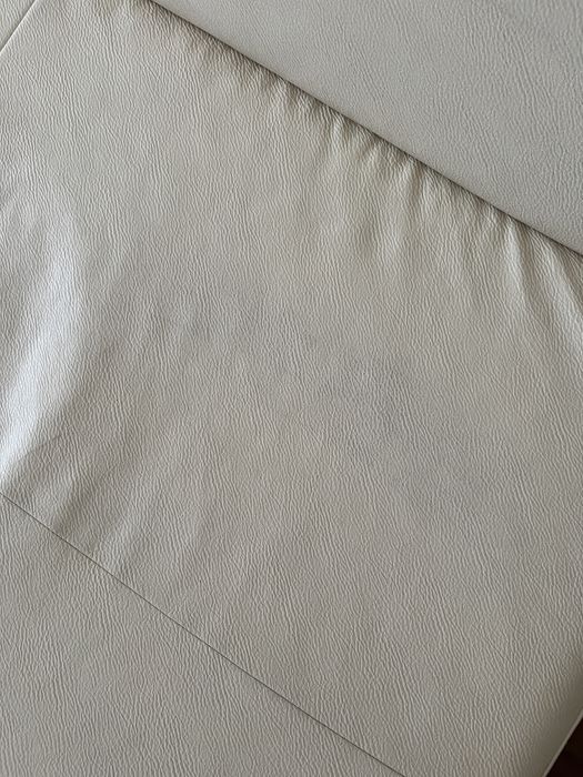 Canapea crem nude piele ecologica