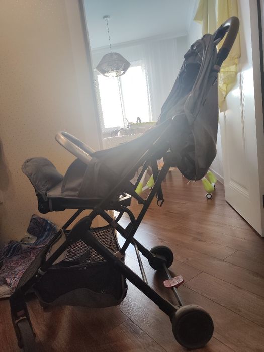 Коляска прогулочная