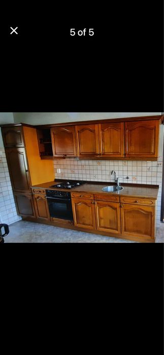 Права кухня -дъбов масив