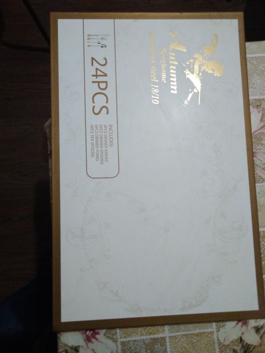 Набор ложки, вилки, ножи и т.д.