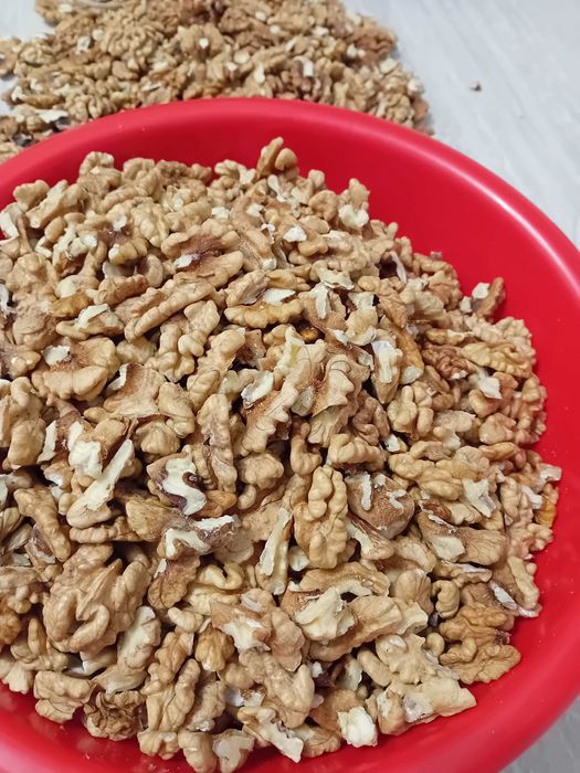 Vând miez de nuca producție 2025