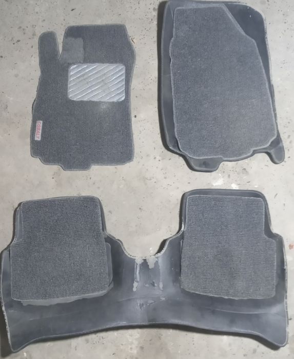 Poliklar sotiladi komplekt