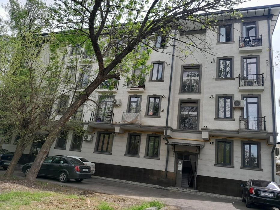 Своя 1 комнатнся квартира на юнусабаде 4 квартал