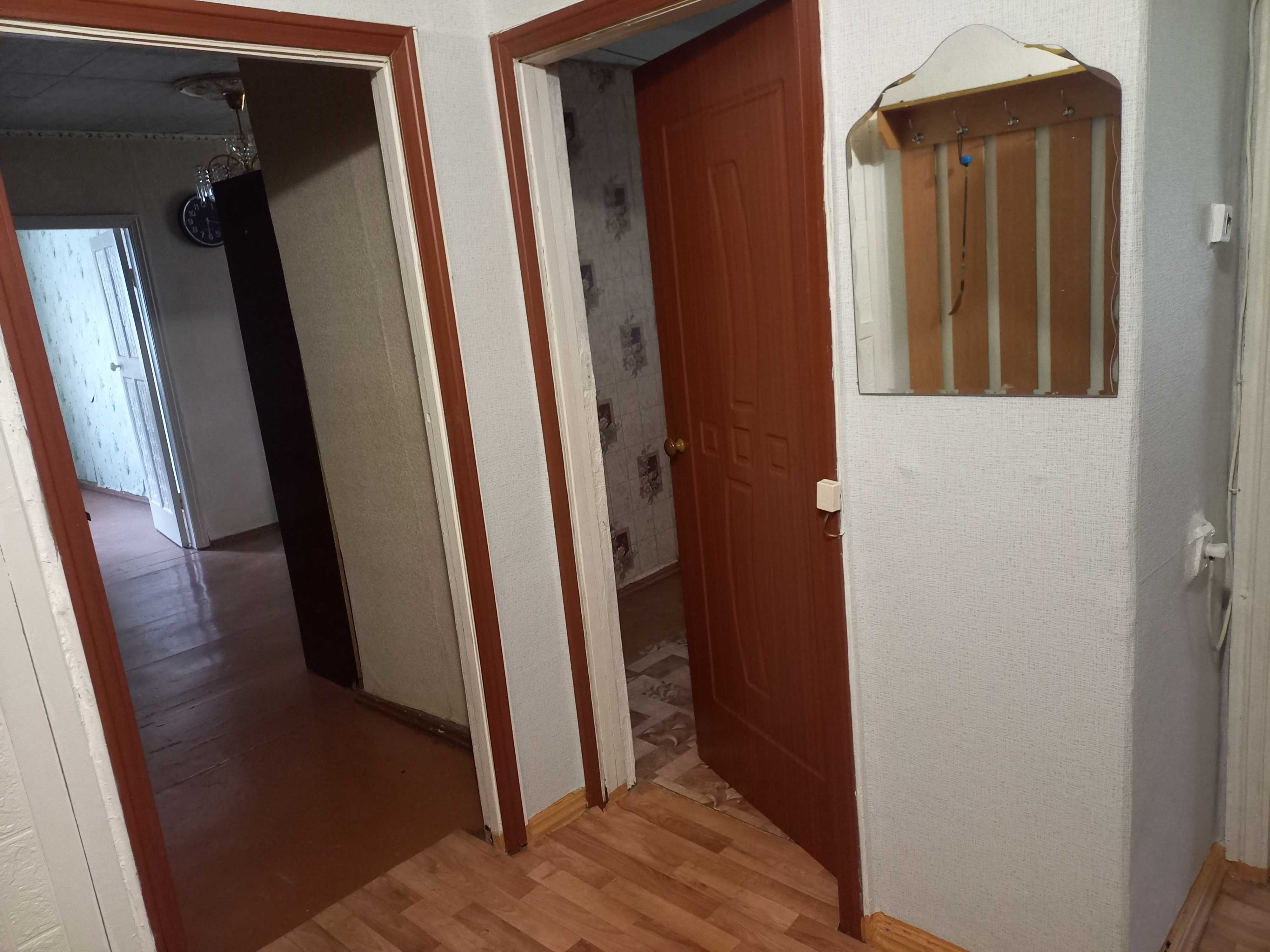Продам 4-х комнатную квартиру