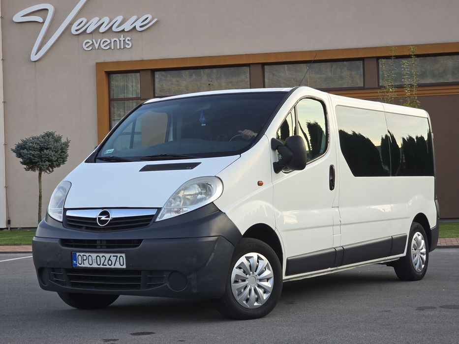 Opel Vivaro 2.0 CDTi 114 Cp 8+1 locuri model lung