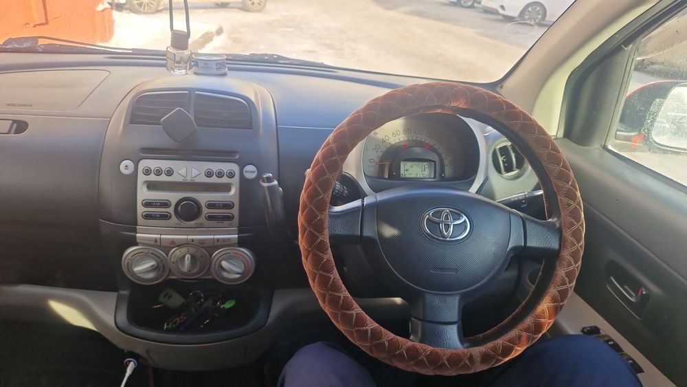 Toyota Passo 2005 год автомат