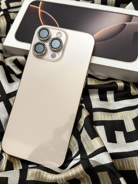 Iphone 16 Pro Max Desert Titanium baterie 93%