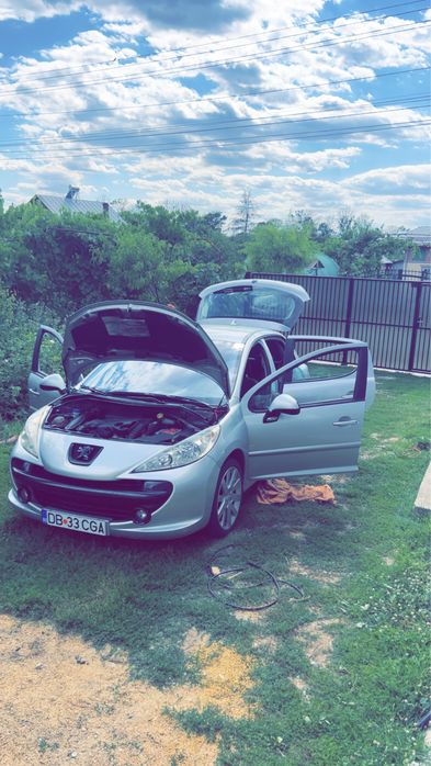 Peugeot 207 1.6 THP an 2008