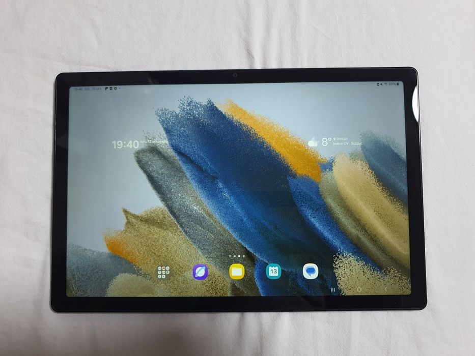 Vând tabletă Samsung Tab A8