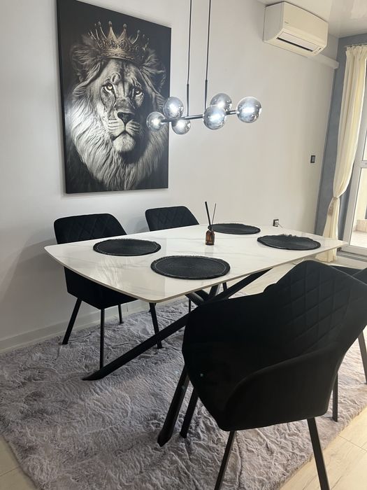 Трапезна маса + столове – чисто нови