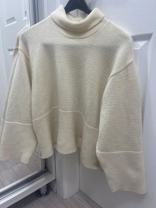 Pulover superb din lana , pantofi si pardesiu