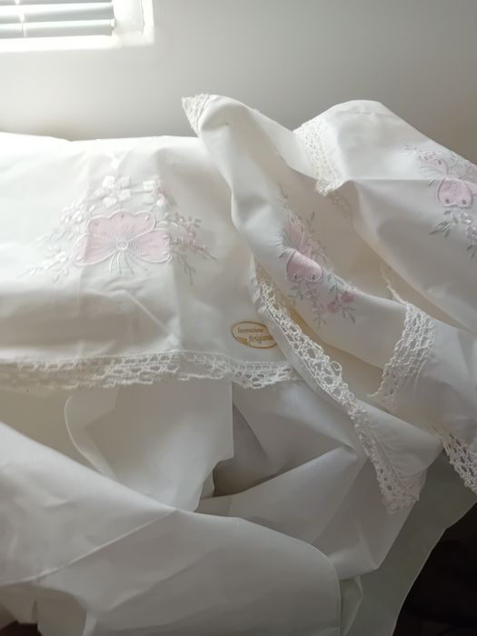 Памучен горен чаршав с 2 калъвки 180/220