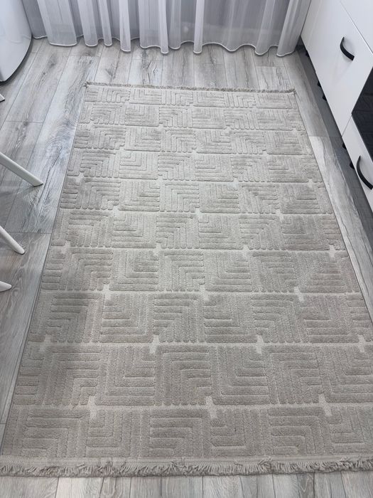 Продам палас новый