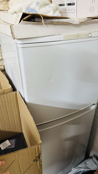 холодильник  2-х камерный