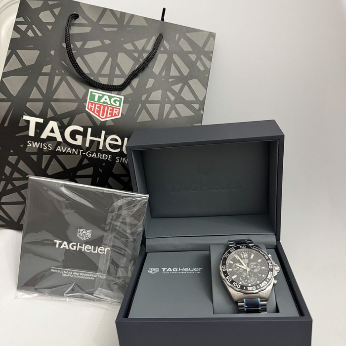 Tag heuer новые часы