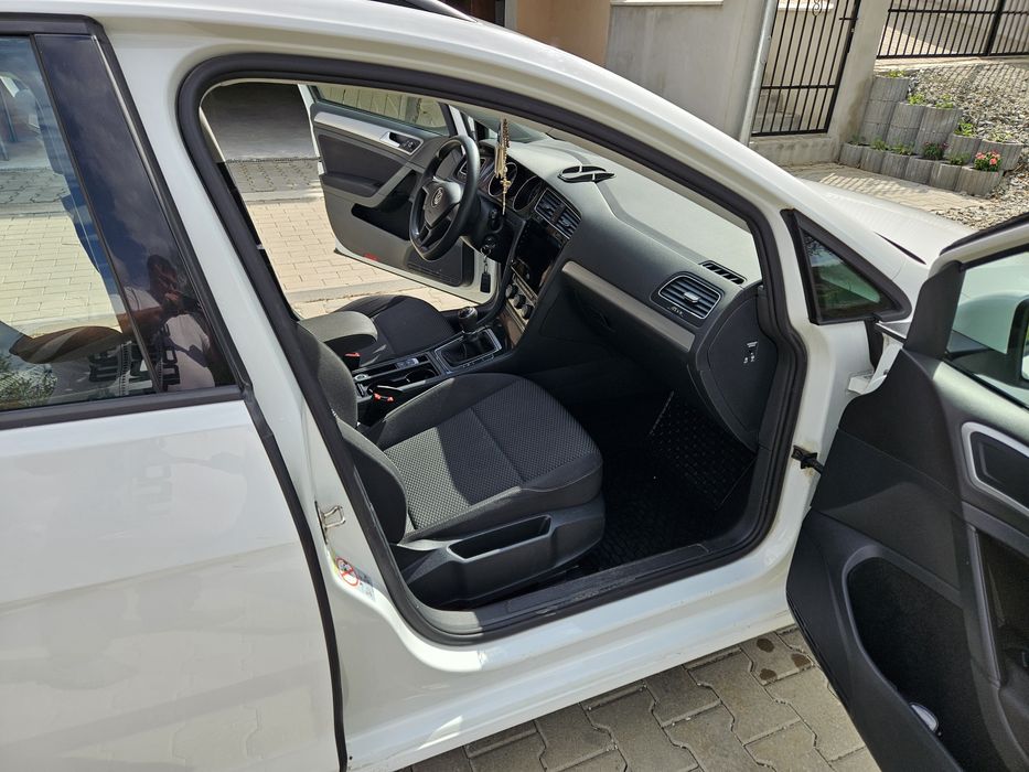 Volkswagen Golf 7 Variant -1.6 TDI Manula