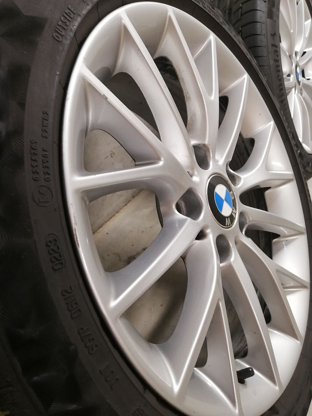 Jante de aluminiu BMW original cu cauciucuri de vara noi