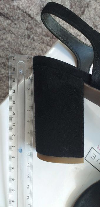 Sandale din piele marimea 37