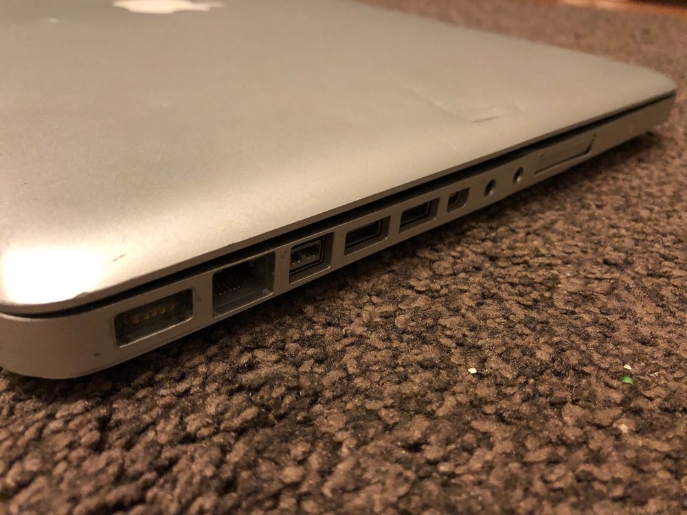 Dezmembrare MacBook Pro 15” late 2008 A1286 piese