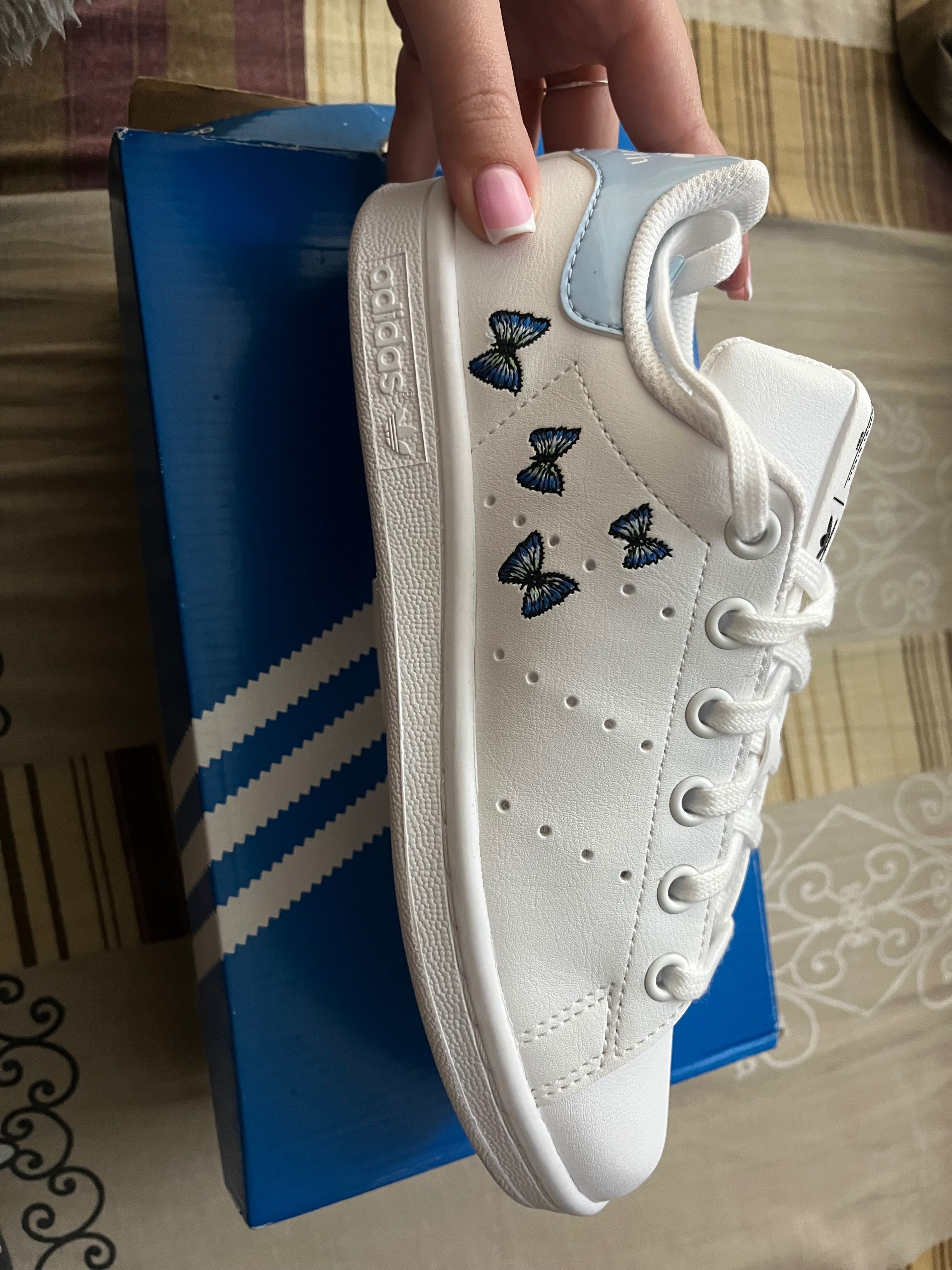 Обувки Adidas Stan Smith J