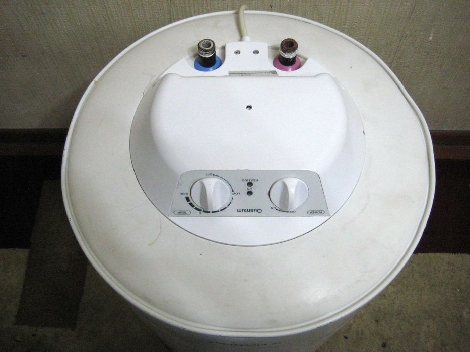 Водонагреватель накопительный Electrolux80лт отличном рабочим состояни