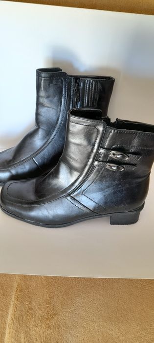 Ghete negre ,marime 39