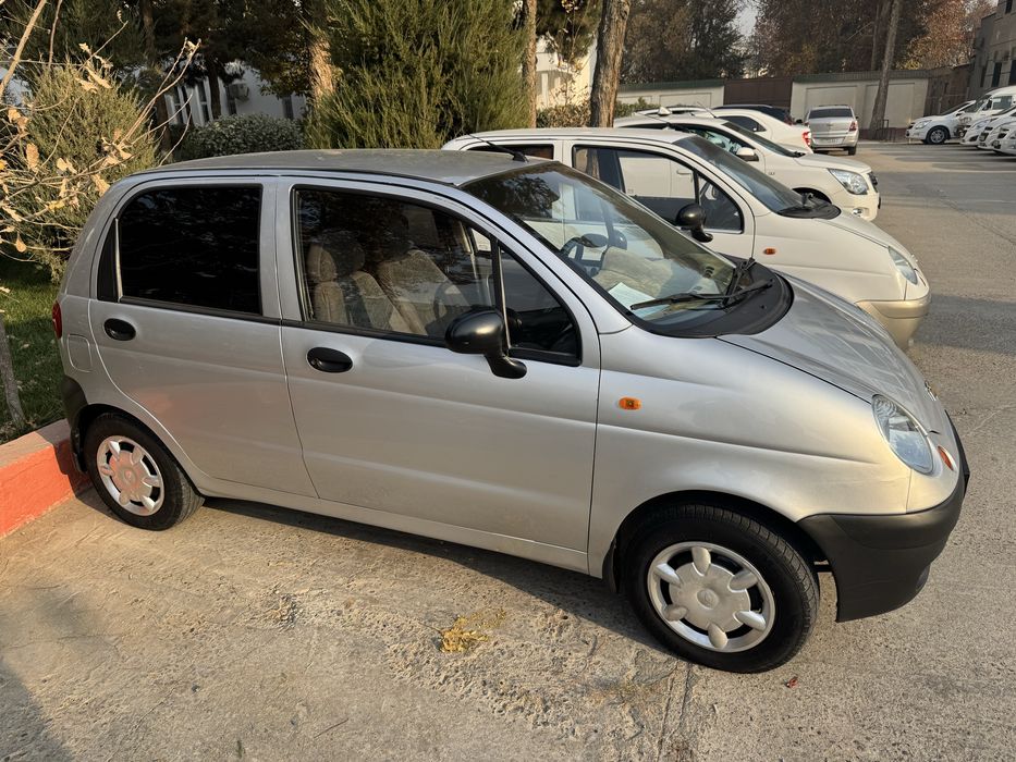 Автомашина матиз.