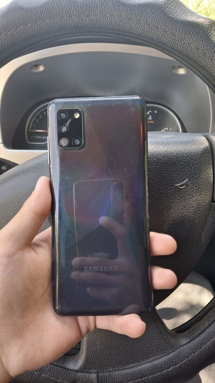 SAMSUNG A31 64/4