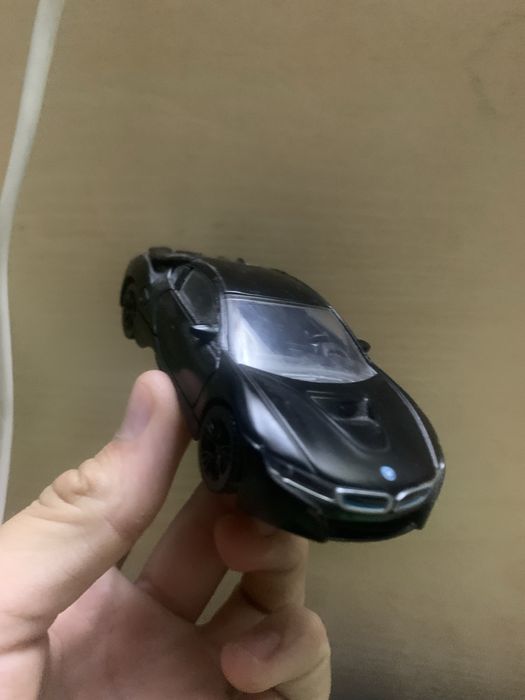 Обмен/продажа BMW I8 1/43 от Rastar