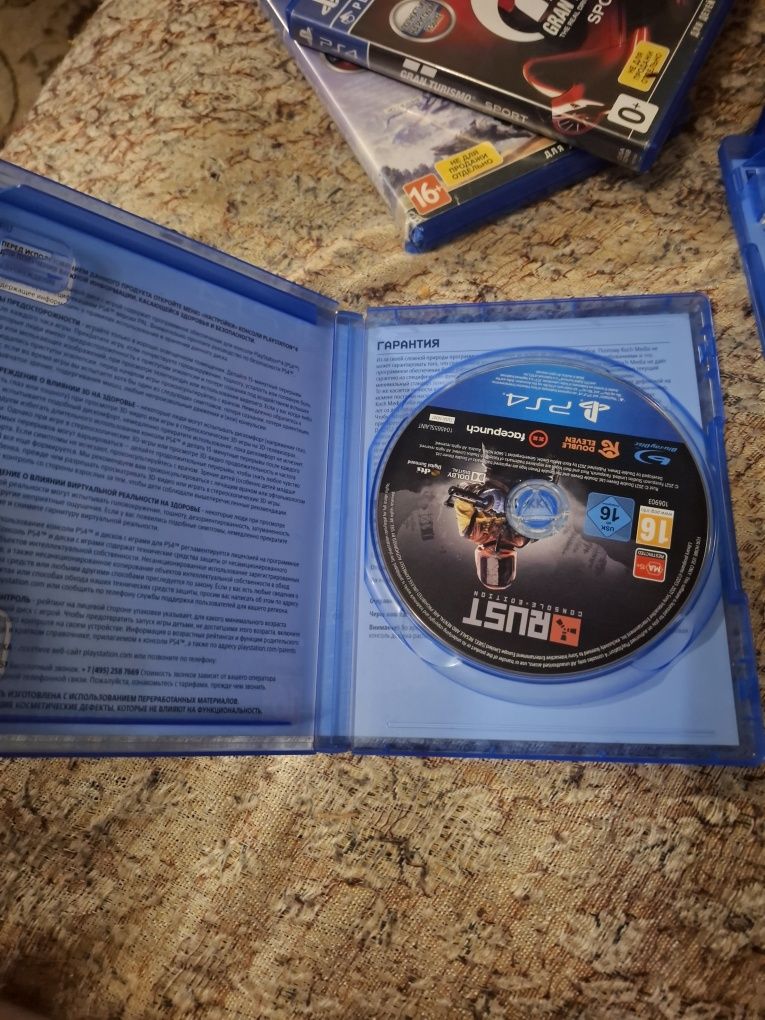 Диск игры rust на PlayStation 4