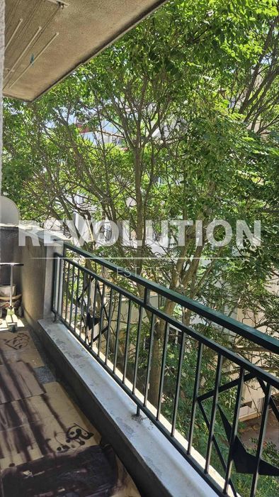 Тристаен апартамент в центъра на Варна!